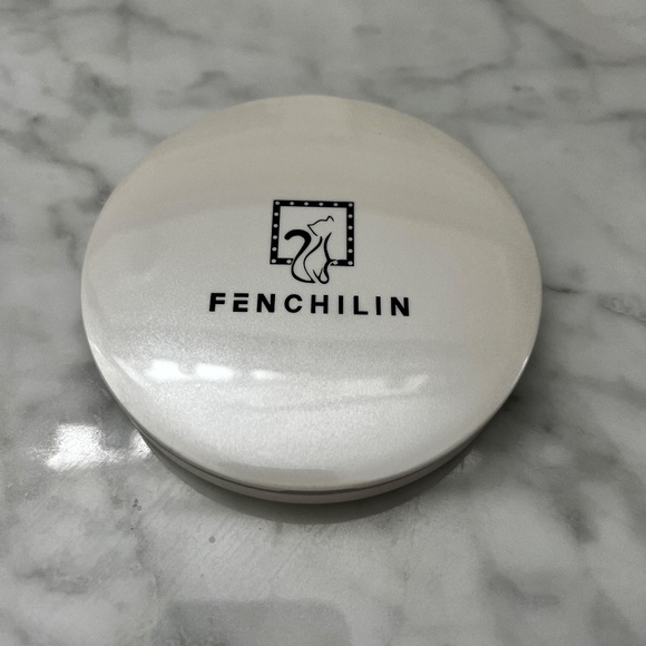 FENCHILIN Travel Compact Mirror with UV Camera for Sunscreen Test - Picture 7 of 8